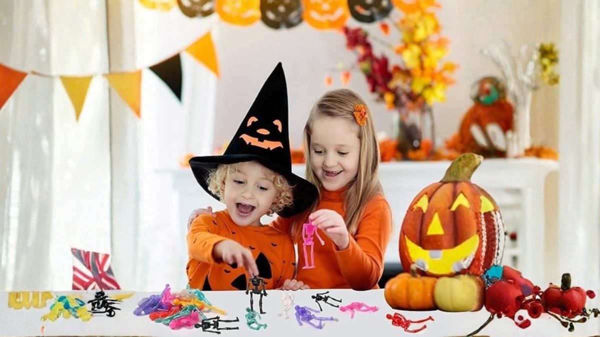 JOICEE 24PCS Halloween Stretchy Skeleton Toys