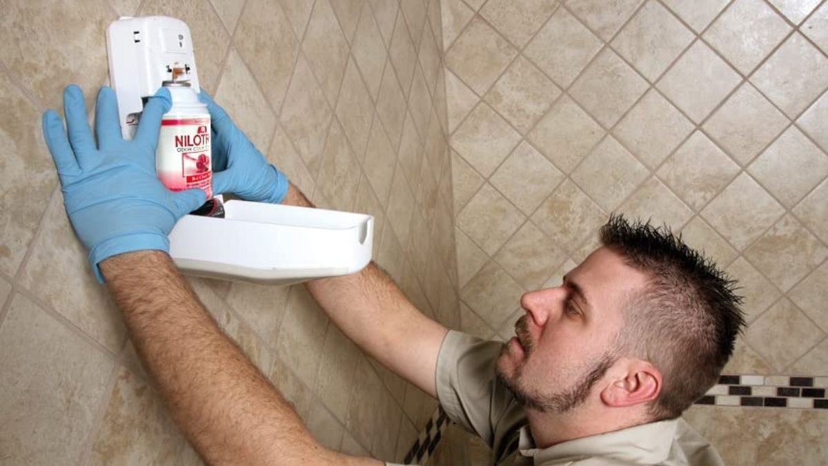 Hospeco Health Gards Metered Aerosol Air Freshener: A Smart Solution for Professional Spaces